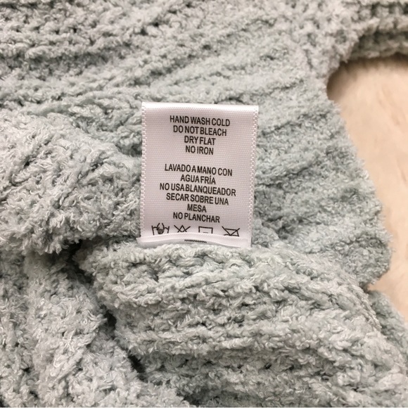 NWT Love Tree Soft Knit Cropped Hooded Sweater Size Medium - Picture 6 of 8